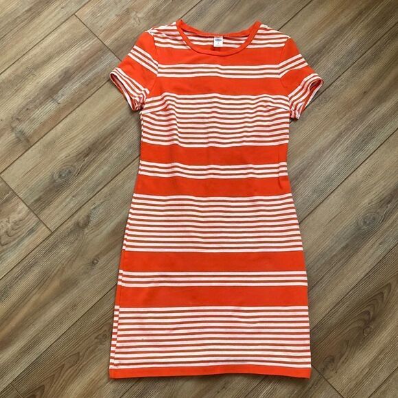 Old Navy Dresses & Skirts - Old Navy Women’s Red and White Striped T-shirt knee length Dress small petite